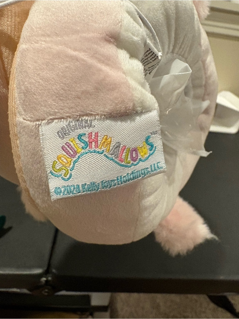 Squishmallow Plush Slippers Alyssa the Swan Kids Youth Size 6 / 7 Fast Shipping - Picture 3 of 10